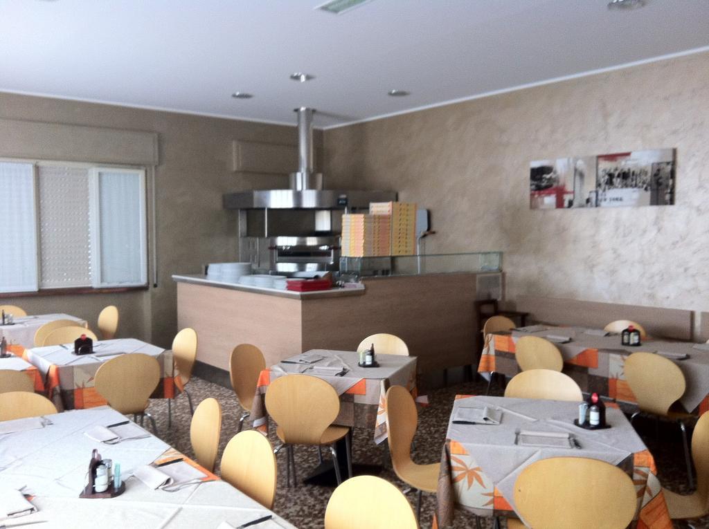 奥贝格克里斯塔洛酒店 Cittiglio 外观 照片